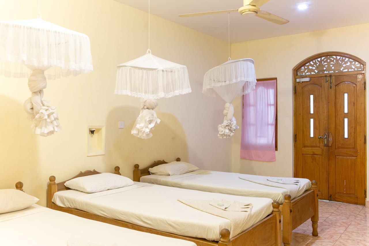 Rupa'S Hotel 아루감 베이 외부 사진