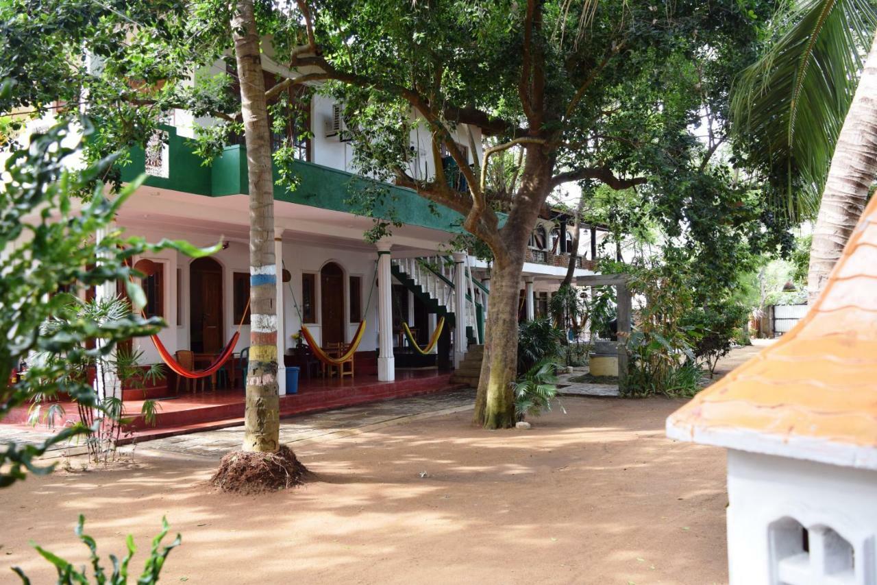 Rupa'S Hotel 아루감 베이 외부 사진